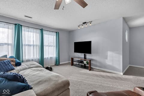 Photo of 10255 Lothbury Circle, Fishers, IN