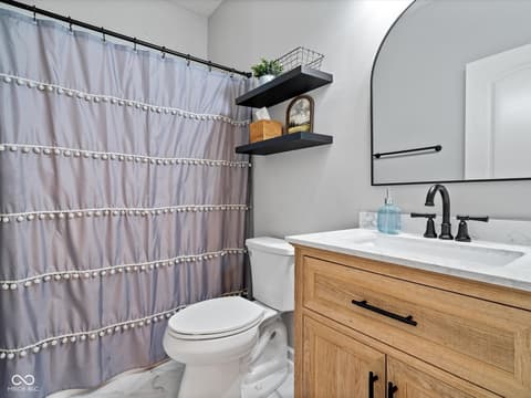 Photo of 18761 Big Circle Drive, Noblesville, IN