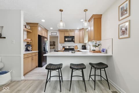 Kitchen at 624 Colbarn Drive, Fishers, IN