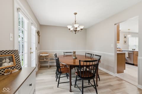 Dining room at 624 Colbarn Drive, Fishers, IN
