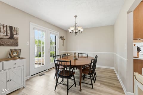 Dining room at 624 Colbarn Drive, Fishers, IN