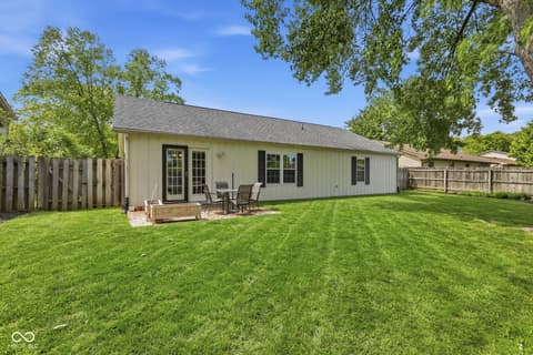 Yard at 624 Colbarn Drive, Fishers, IN