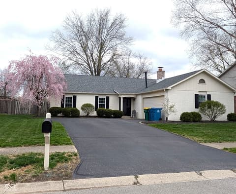 Front exterior at 624 Colbarn Drive, Fishers, IN