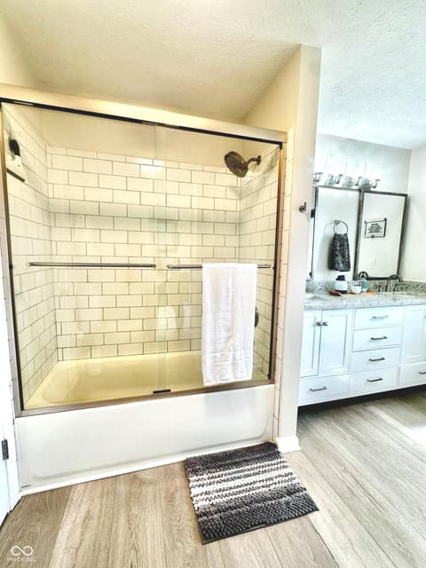 Photo of 3045 Bridlewood Trail, Danville, IN