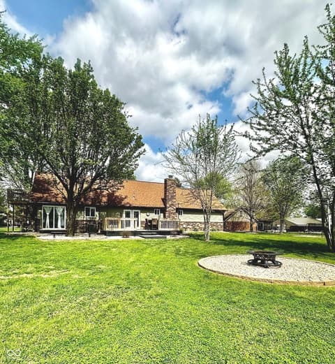 Photo of 3045 Bridlewood Trail, Danville, IN