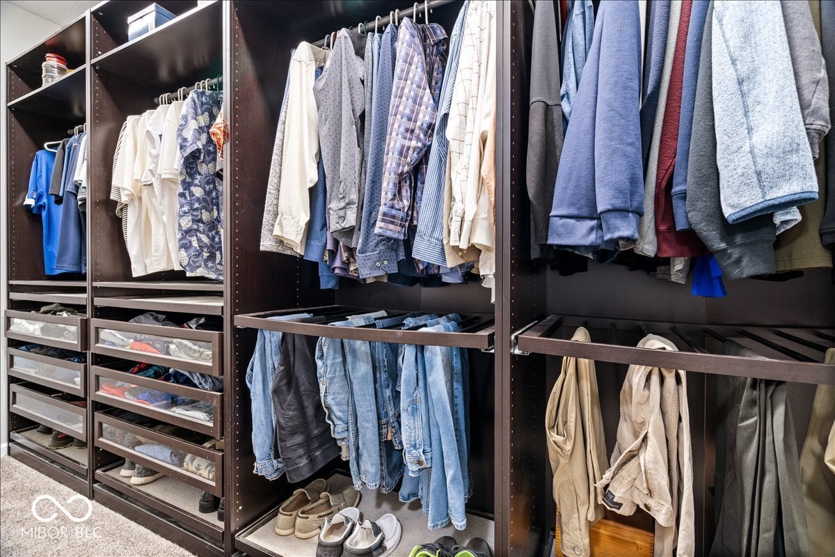 Walk In Closets