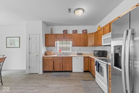 Kitchen at 13670 N Ayrshire Circle, Camby, IN