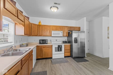 Kitchen at 13670 N Ayrshire Circle, Camby, IN
