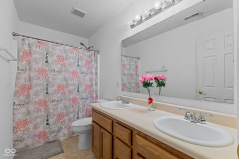Bathroom at 13670 N Ayrshire Circle, Camby, IN