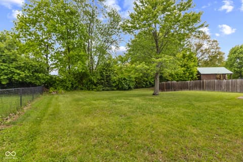 Yard at 13670 N Ayrshire Circle, Camby, IN