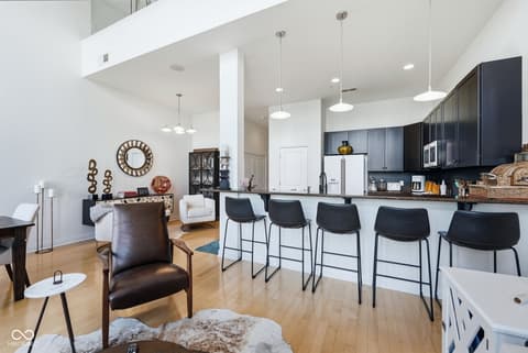 Photo of 350 N Meridian Street, Indianapolis, IN