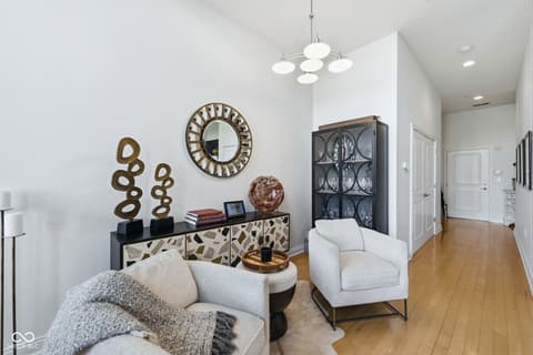 Photo of 350 N Meridian Street, Indianapolis, IN