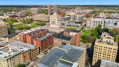Photo of 350 N Meridian Street, Indianapolis, IN