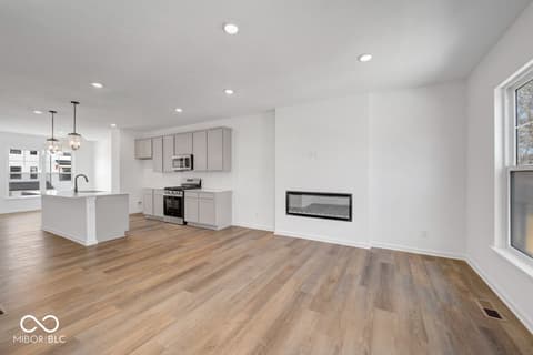Family room at 4475 Yellowwood Avenue, Brownsburg, IN