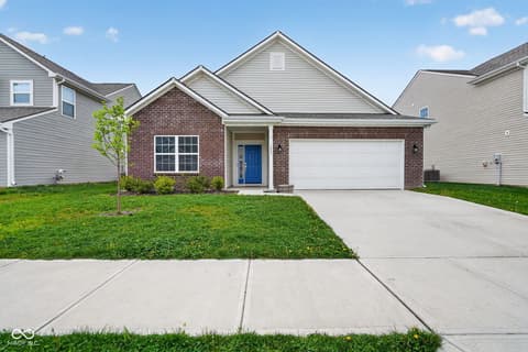 1453 Silver Pine Lane