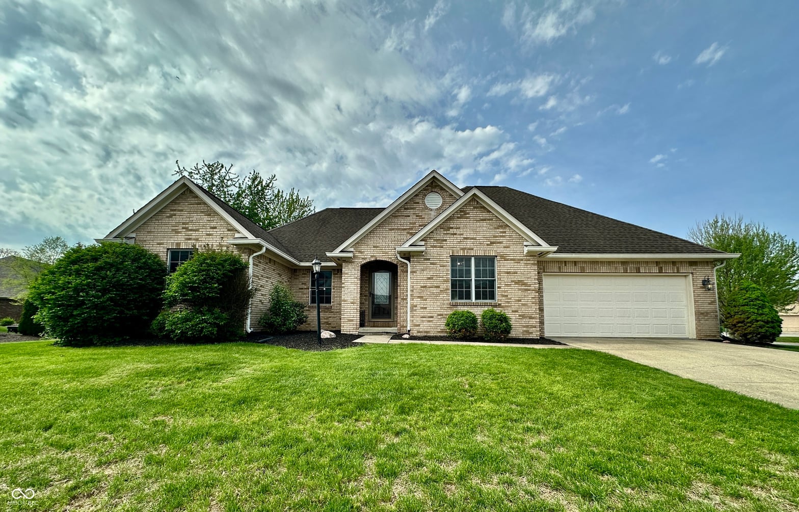 Photo of 792 Abundance Lane, Avon, IN