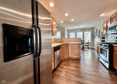 Photo of 792 Abundance Lane, Avon, IN