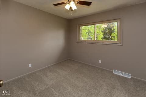 Photo of 8203 Laura Lynne Lane, Indianapolis, IN