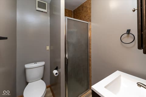 Photo of 8203 Laura Lynne Lane, Indianapolis, IN