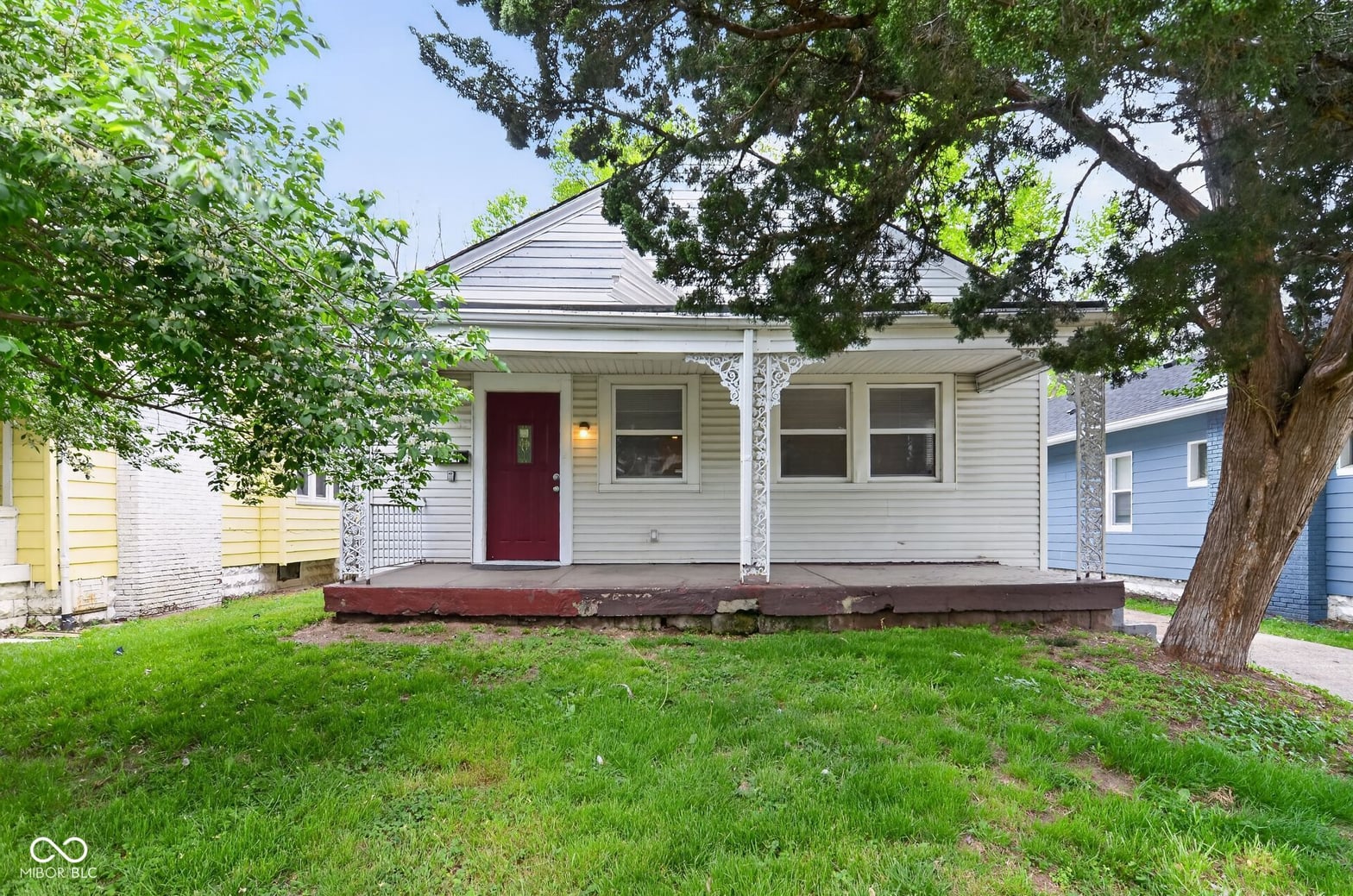 Front exterior at 424 Harvard Place, Indianapolis, IN