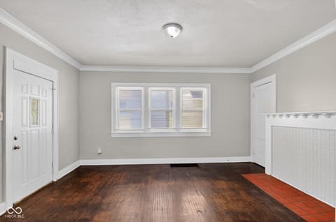Living room at 424 Harvard Place, Indianapolis, IN