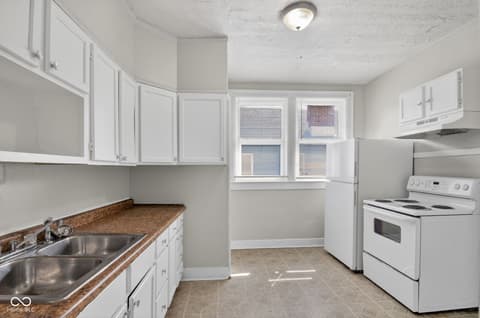 Kitchen at 424 Harvard Place, Indianapolis, IN
