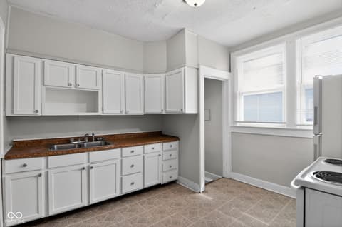 Kitchen at 424 Harvard Place, Indianapolis, IN