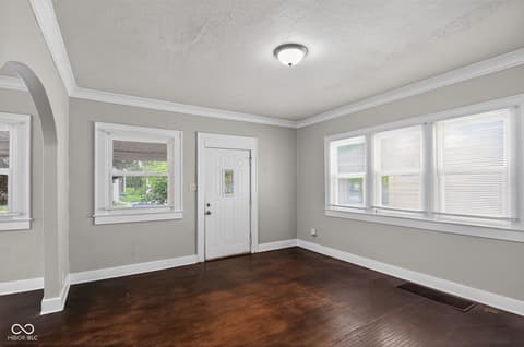 Foyer at 424 Harvard Place, Indianapolis, IN