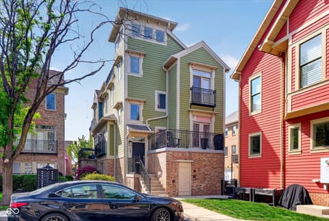 530 Allard Place