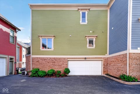 Photo of 530 Allard Place, Indianapolis, IN
