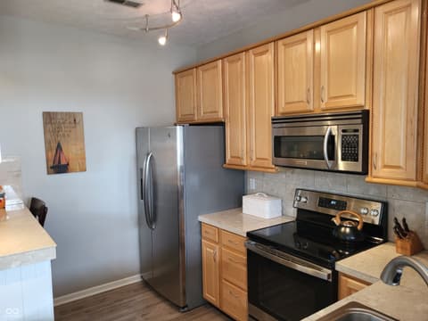 Kitchen at 11331 Fonthill Drive, Indianapolis, IN