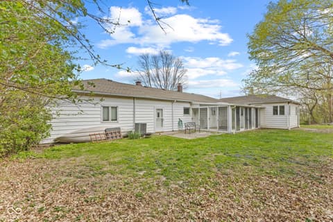 Photo of 202 S Linden Lane, Sheridan, IN
