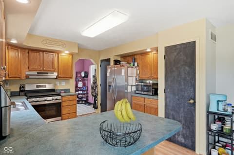 Photo of 8991 W State Road 236, Middletown, IN
