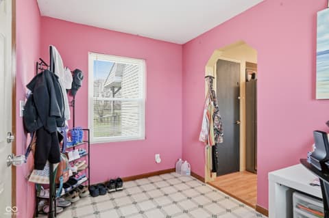 Photo of 8991 W State Road 236, Middletown, IN