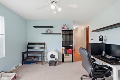 Photo of 8991 W State Road 236, Middletown, IN