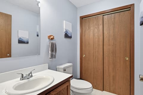 Photo of 8991 W State Road 236, Middletown, IN