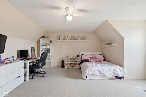 Photo of 8991 W State Road 236, Middletown, IN