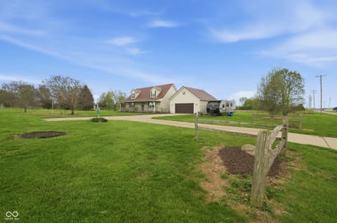 Photo of 8991 W State Road 236, Middletown, IN