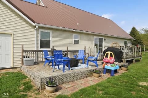 Photo of 8991 W State Road 236, Middletown, IN