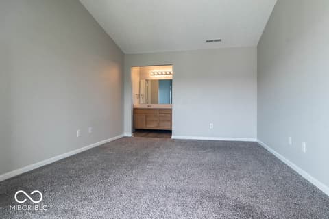 Photo of 1160 Thistlewood Way, Plainfield, IN