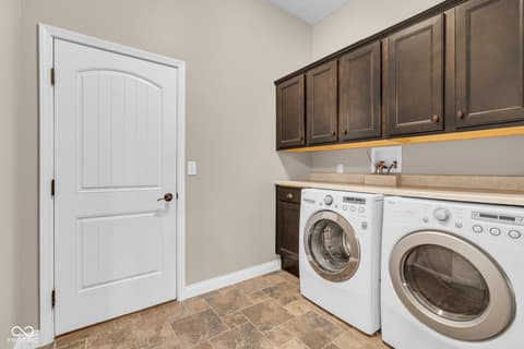 Laundry room at 3201 N 675 Road E, Darlington, IN