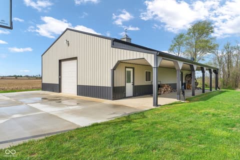 Out Buildings — 3201 N 675 Road E, Darlington, IN