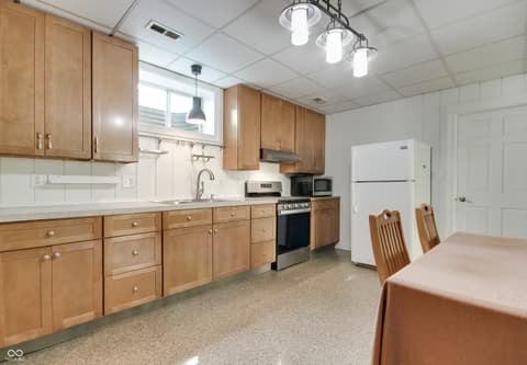 Photo of 8465 Valley View Drive, Martinsville, IN