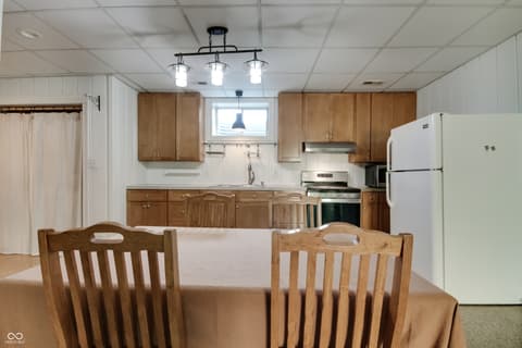 Photo of 8465 Valley View Drive, Martinsville, IN