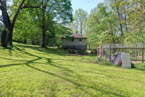 Photo of 8465 Valley View Drive, Martinsville, IN