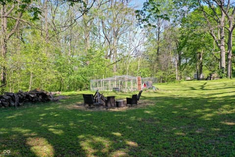 Photo of 8465 Valley View Drive, Martinsville, IN