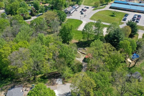 Photo of 8465 Valley View Drive, Martinsville, IN