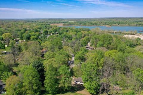 Photo of 8465 Valley View Drive, Martinsville, IN