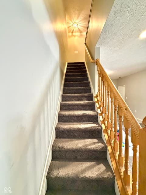 Photo of 8043 Harbor Walk Lane, Indianapolis, IN