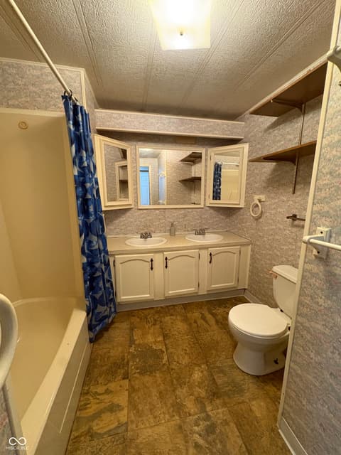 Photo of 363 Gentlemen Place, Cloverdale, IN